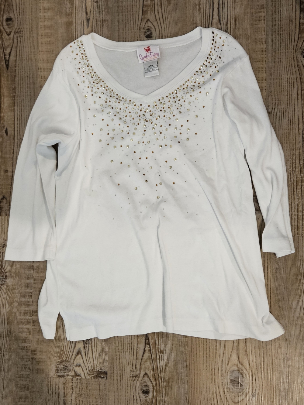 Quacker Factory White V-Neck Tunic with Gold Stud Accents